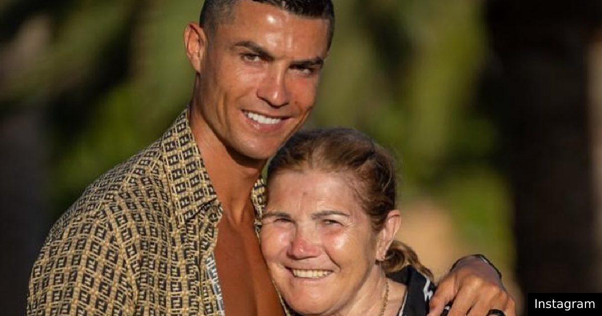 Cristiano Ronaldo homenageia Dolores e Georgina no Dia da Mãe