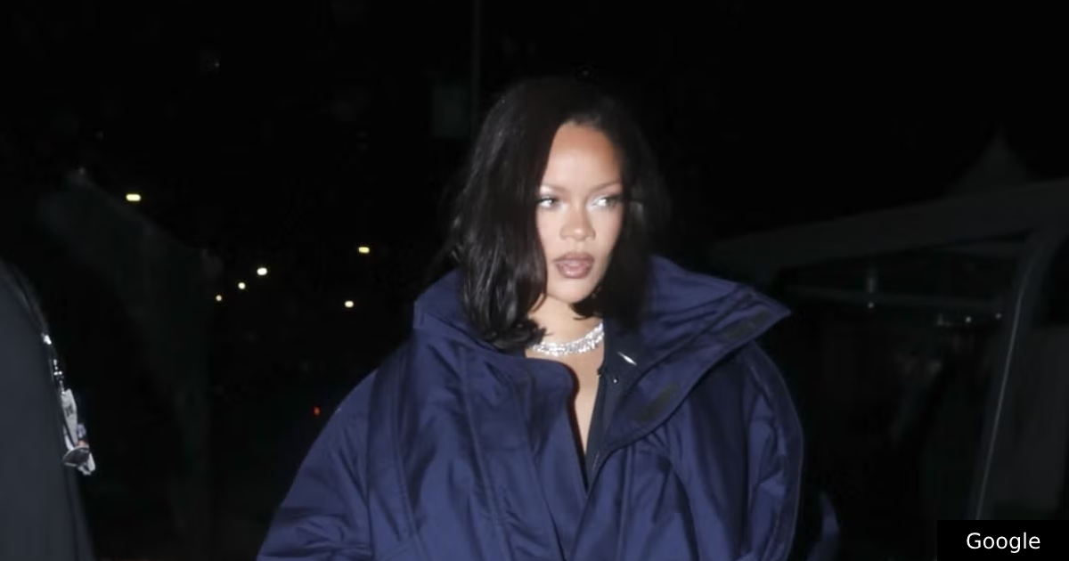 Rihanna mostra o rabo no Rolling Loud