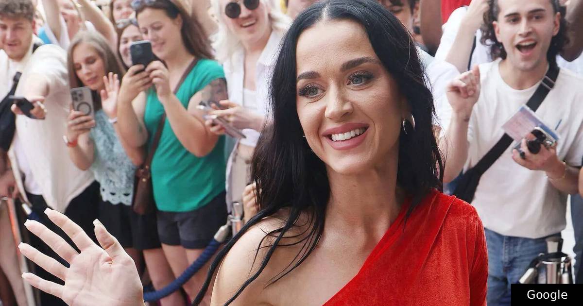 Katy Perry leva "choque" em palco