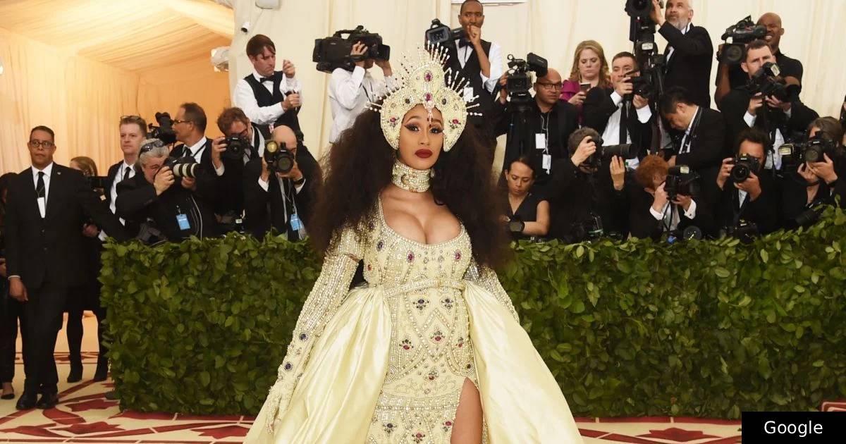 Cardi B anuncia quarta gravidez!