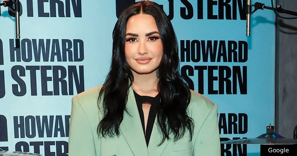 Demi Lovato anuncia novo álbum "It's Not That Deep"