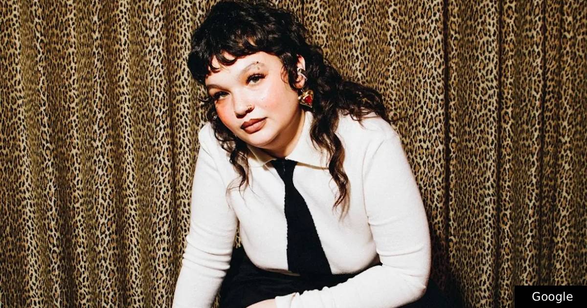 Lola Young lançou I'm Only F**king Myself