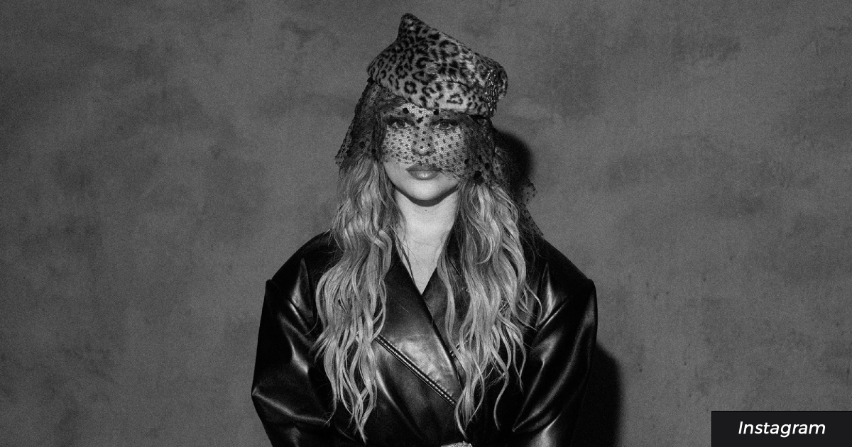 Luísa Sonza lança novo álbum "Brutal Paraíso" Luísa Sonza lança novo álbum "Brutal Paraíso"