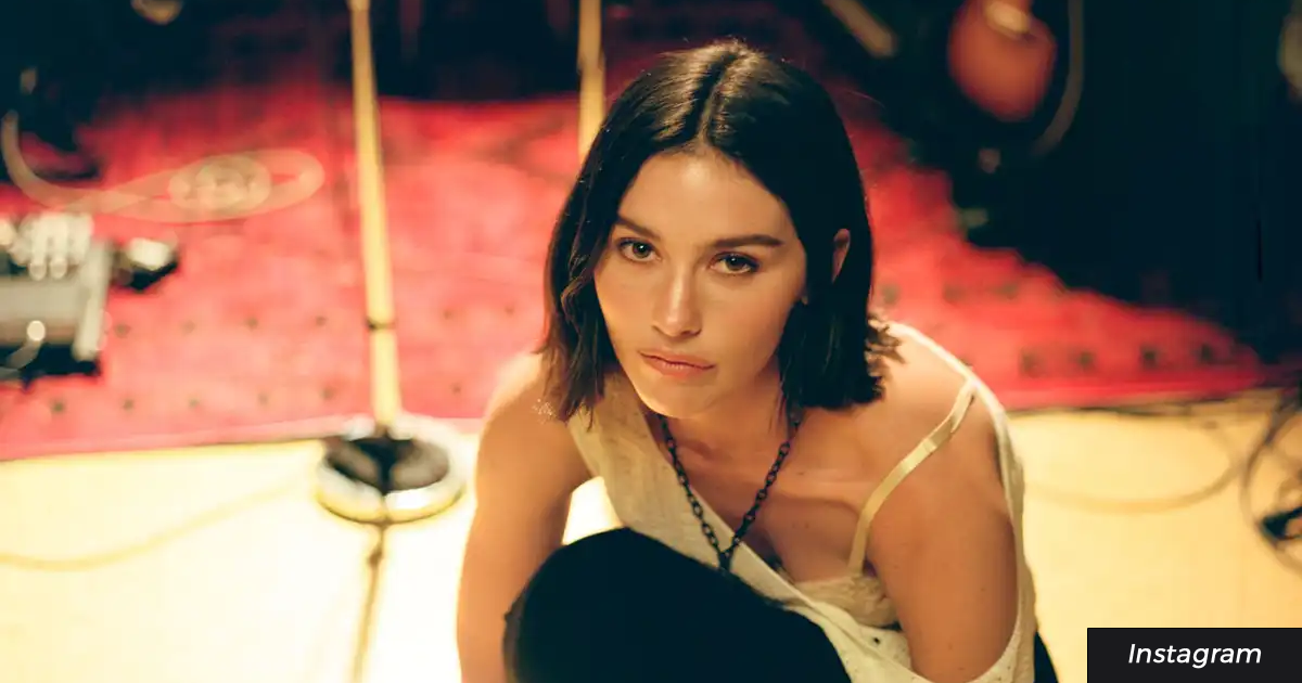 Gracie Abrams anuncia nova música "Hit the Wall"
