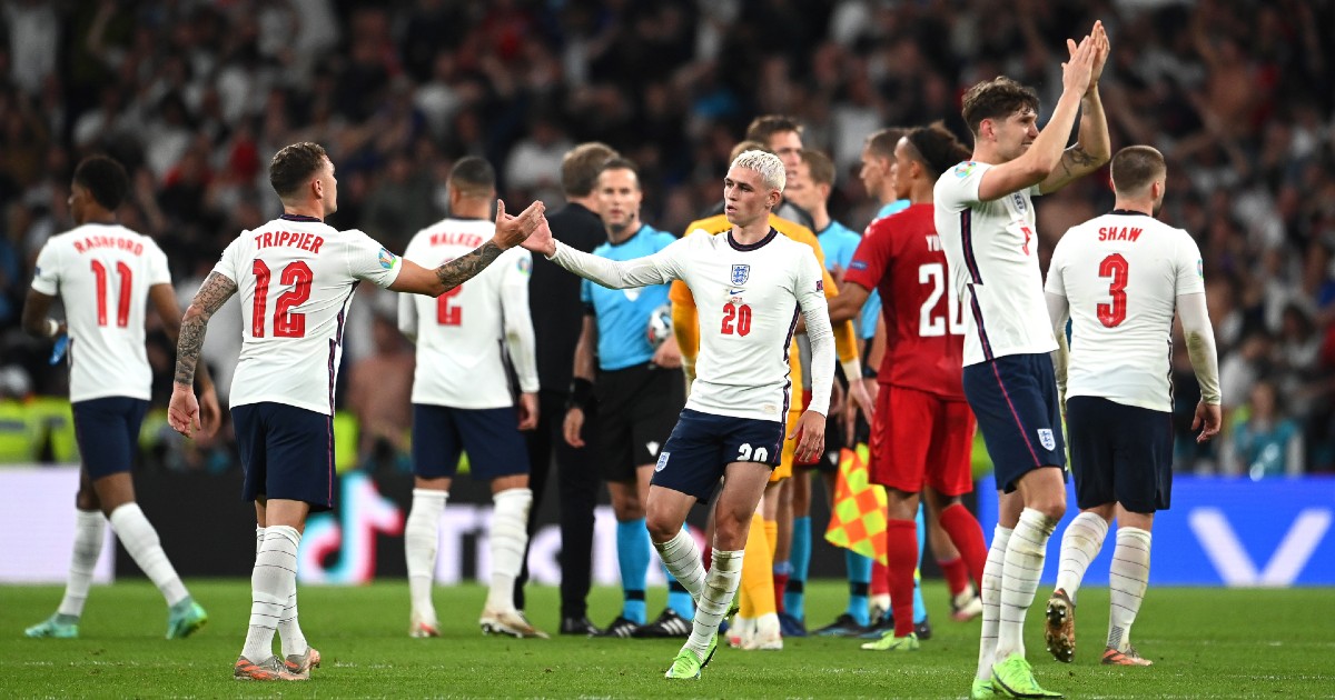 Inglaterra na final depois de vencer Dinamarca