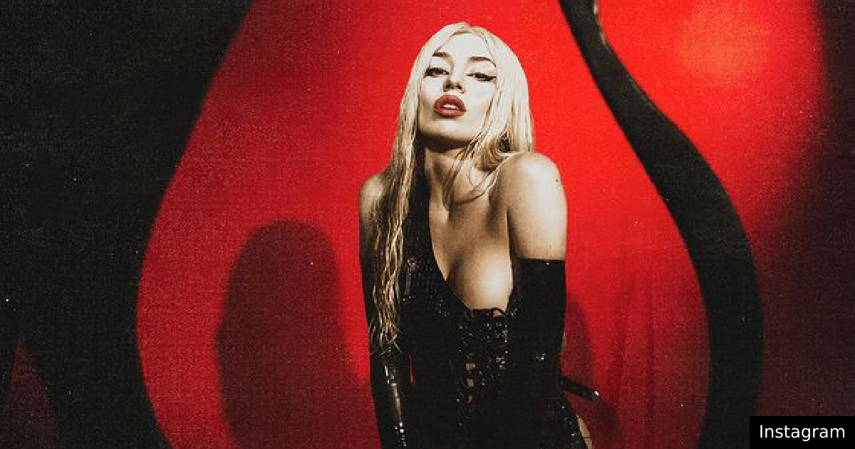 Cantora Ava Max Foi Agredida Em Palco Por Um F