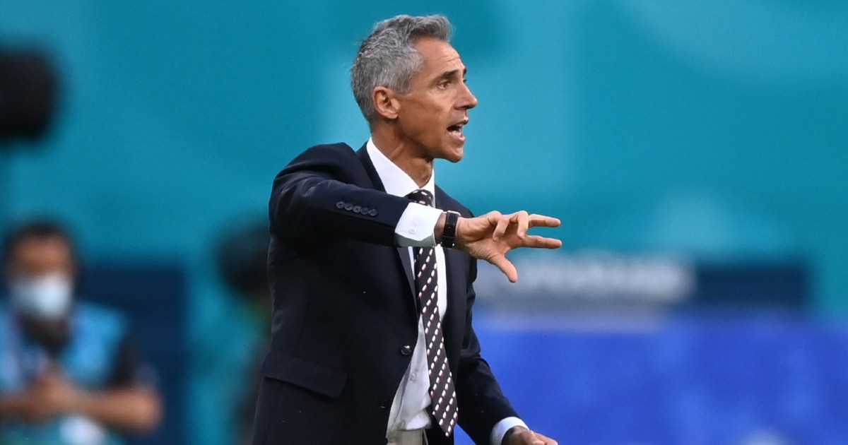 Polónia de Paulo Sousa perde com a Eslováquia