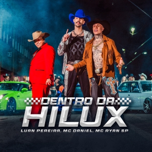 Dentro da Hilux Dentro da Hilux